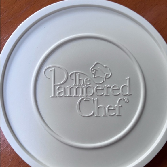 Pampered Chef glass measuring prep bowl - Picture 4 of 4